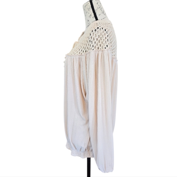 Gimmicks Crochet Yoke Cream Boho Long Sleeve Henley Peasant Top M - Picture 5 of 10